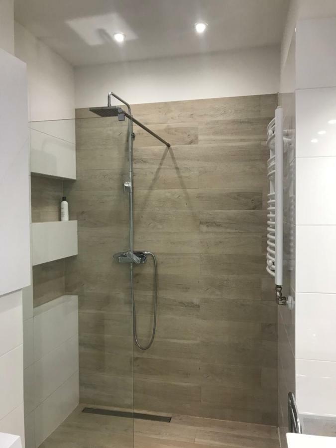 Klimatyczny Apartament Przy Bochenskim Rynku. Bochnia Ngoại thất bức ảnh